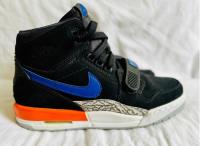 Usado, Nike Air Jordan Retro Altas En Negro Y Azul 24.5 Cm segunda mano  Perú 