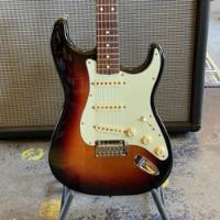 Fender Stratocaster Classic Player 60s Sunburst segunda mano  Perú 